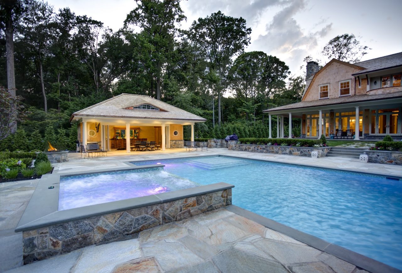 5 Key Features to Freshen Up Your Pool Landscape for Outdoor Activities